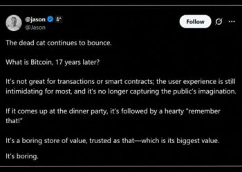 Calacanis Calls Bitcoin a Dead Cat, Saylor and Cathie Wood Fire Back