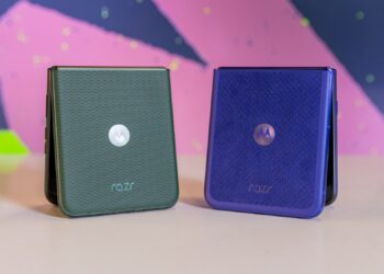 T-Mobile is giving away the Motorola Razr for free — how to qualify