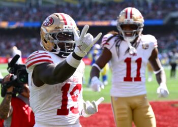 How to watch Dolphins vs. 49ers in the NFL online for free