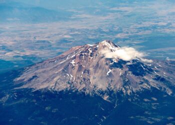 These hikers relied on tech and AI. They had to be rescued.