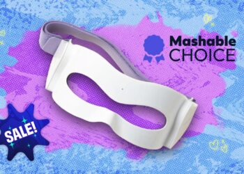 Grab the iRestore LED mask for under $250 while you can