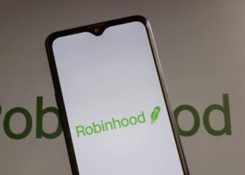 Robinhood Tops Binance bStocks With 862,800 Holders in 2 Months