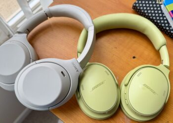 Sony WH-1000XM4C vs Bose QuietComfort (2nd gen): The battle of the mid-range headphones