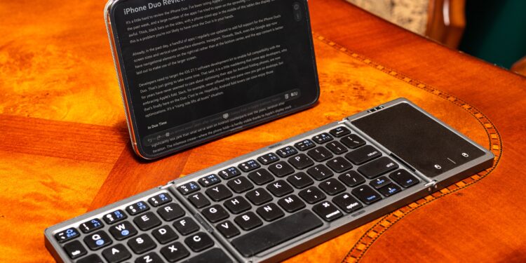 I Worked for a Whole Day Using Only the iPhone Duo. Here’s How It Went