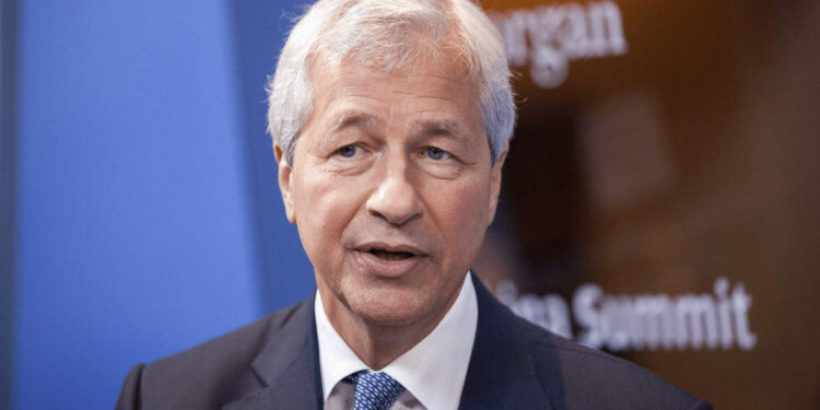 Jamie Dimon Hated Bitcoin: JPMorgan Now Expects BTC to Beat Stocks and Gold
