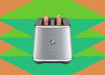 Breville Eye Q Toaster Review: Neat Sensors, but Less-Than-Perfect Toast