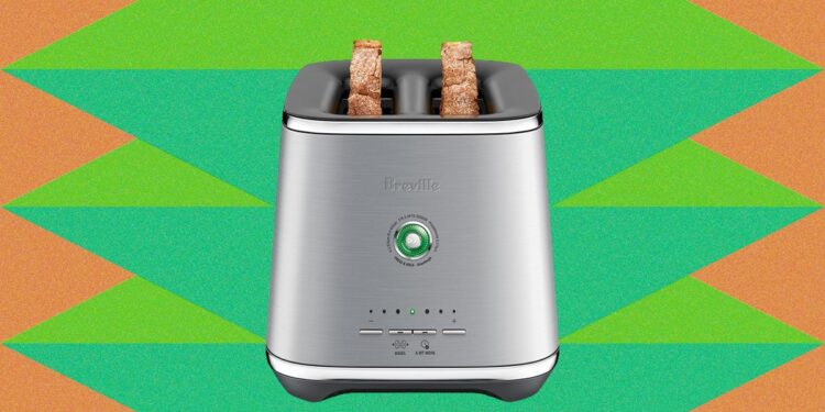 Breville Eye Q Toaster Review: Neat Sensors, but Less-Than-Perfect Toast