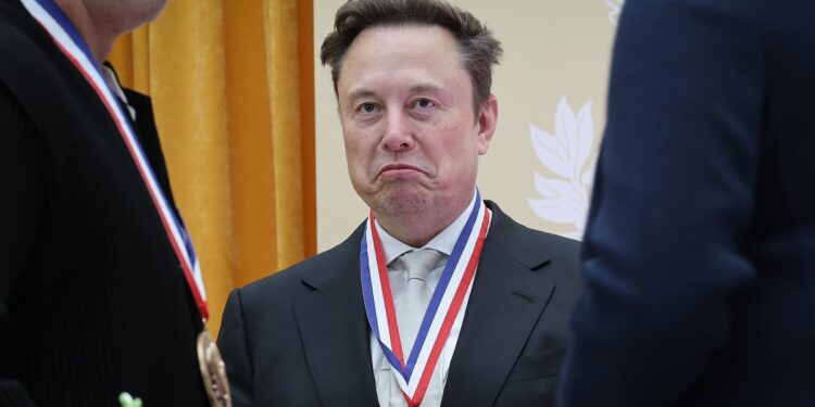 Elon Musk gives worst financial advice ever, and the replies are hilarious