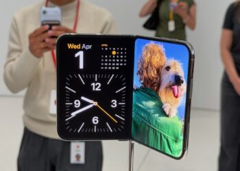 Apple reveals iPhone Duo battery size, screen hardness details