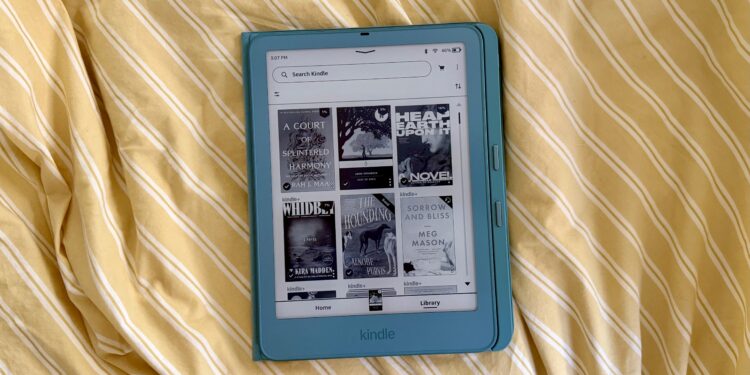 Add buttons to your Kindle with Amazons new Page Turn Cover: Our review