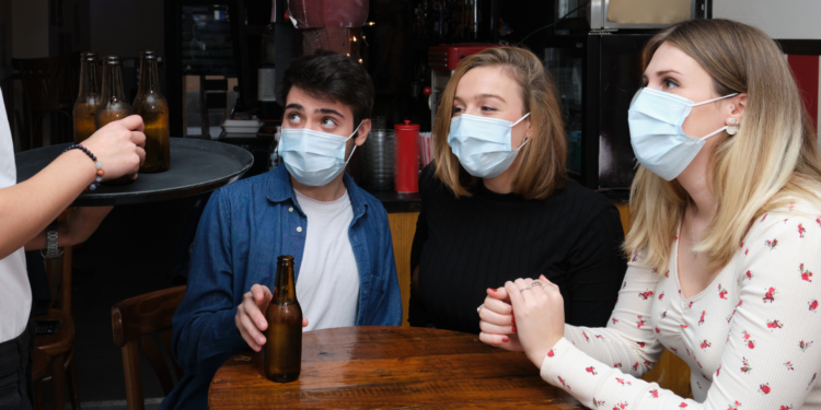 The viral COVID-conscious lesbian bar is closing