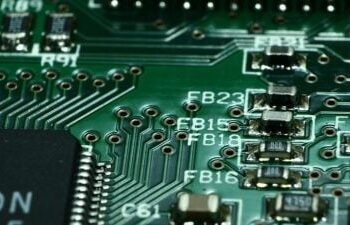 Cerebras sidesteps AI chip supply bottlenecks with 5nm wafer-scale design